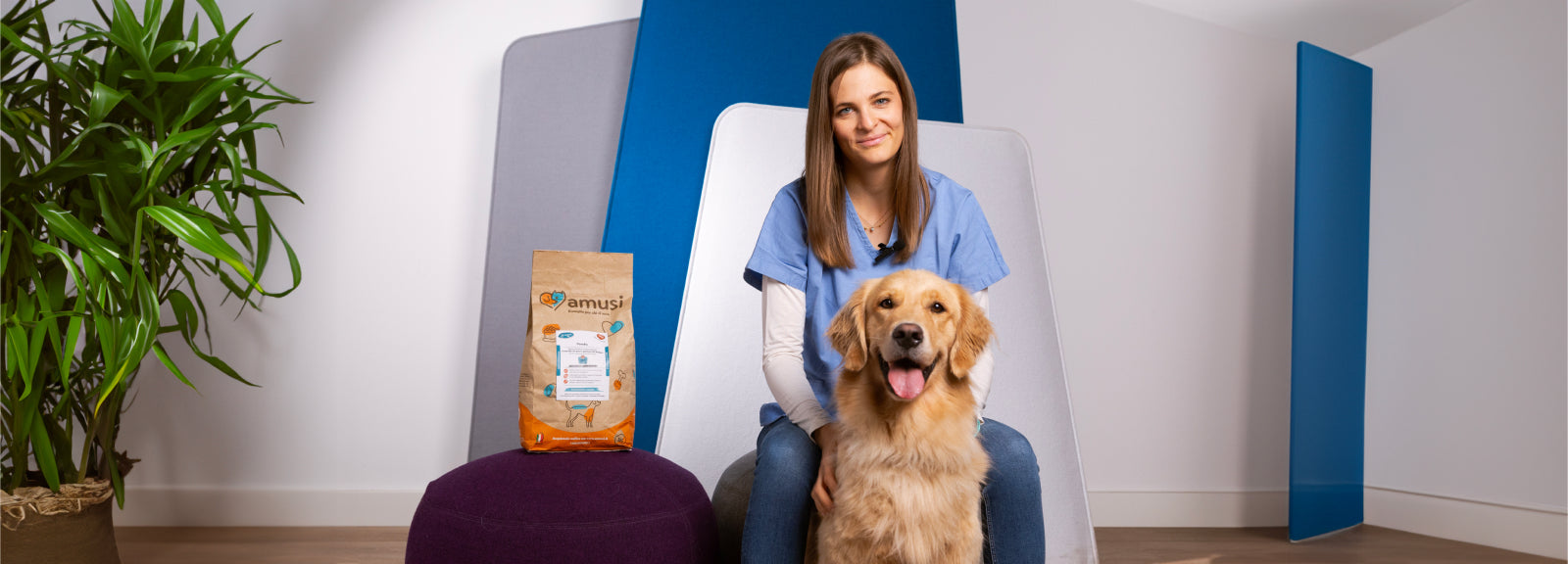 Veterinaria seduta con un cane